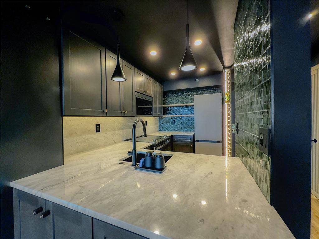 Atlanta, GA 30305,2870 Pharr Court South NW #2402