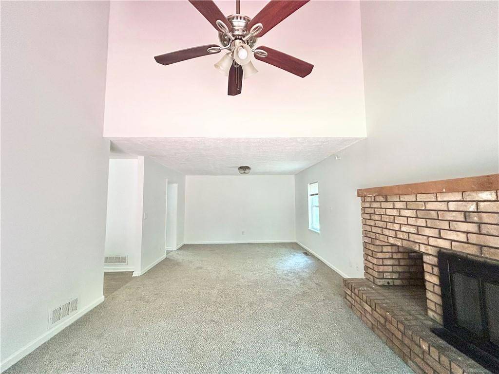 Douglasville, GA 30135,5968 Hilltop DR