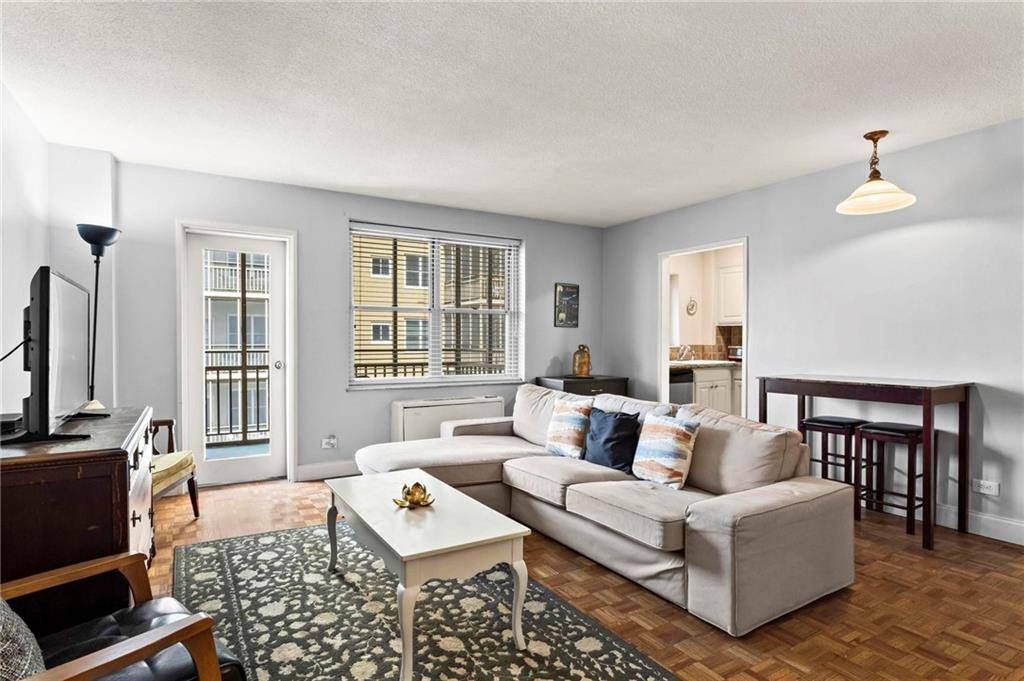 Atlanta, GA 30308,300 Peachtree ST NE #20 O