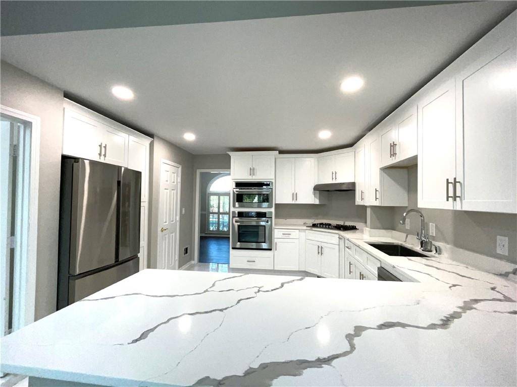 Alpharetta, GA 30022,11355 Vedrines DR