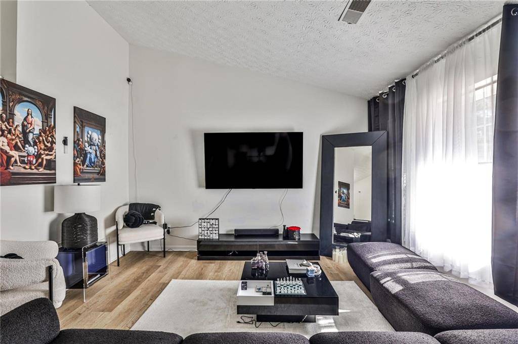 Atlanta, GA 30331,3915 Basil WAY SW