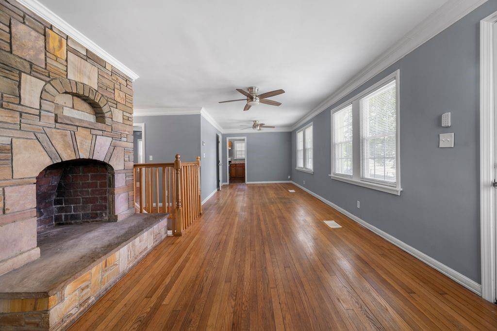 Atlanta, GA 30344,1472 Norman Berry DR