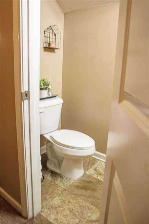 Atlanta, GA 30344,5626 LAUREL RIDGE DR