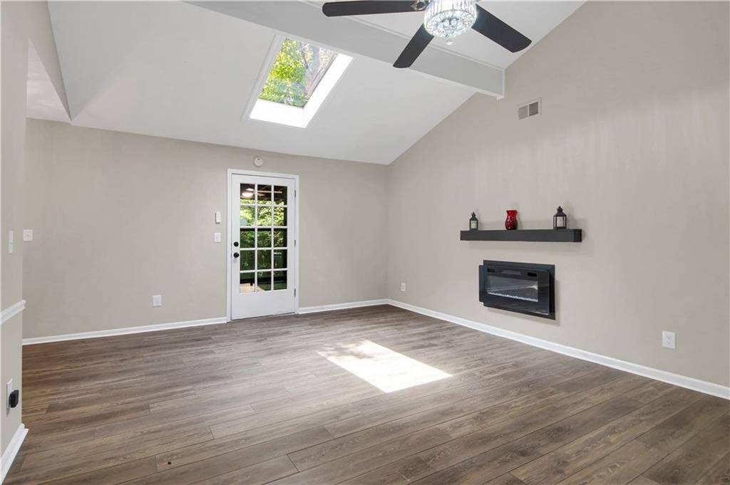 Lawrenceville, GA 30046,558 Newlin CT