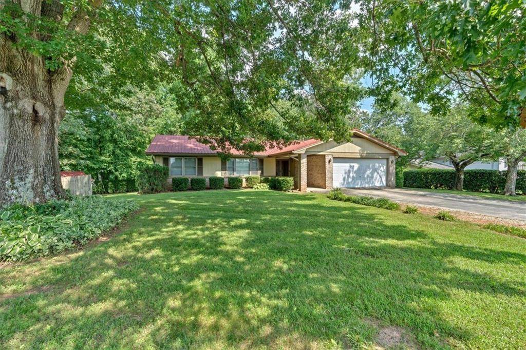 Lilburn, GA 30047,4866 S Lilburn Stone Mountain Road SW