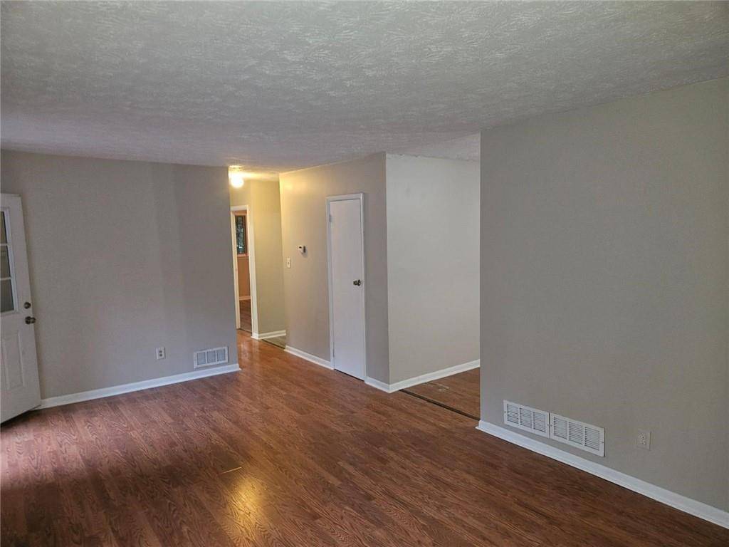 Jonesboro, GA 30238,10259 Foxfire TER