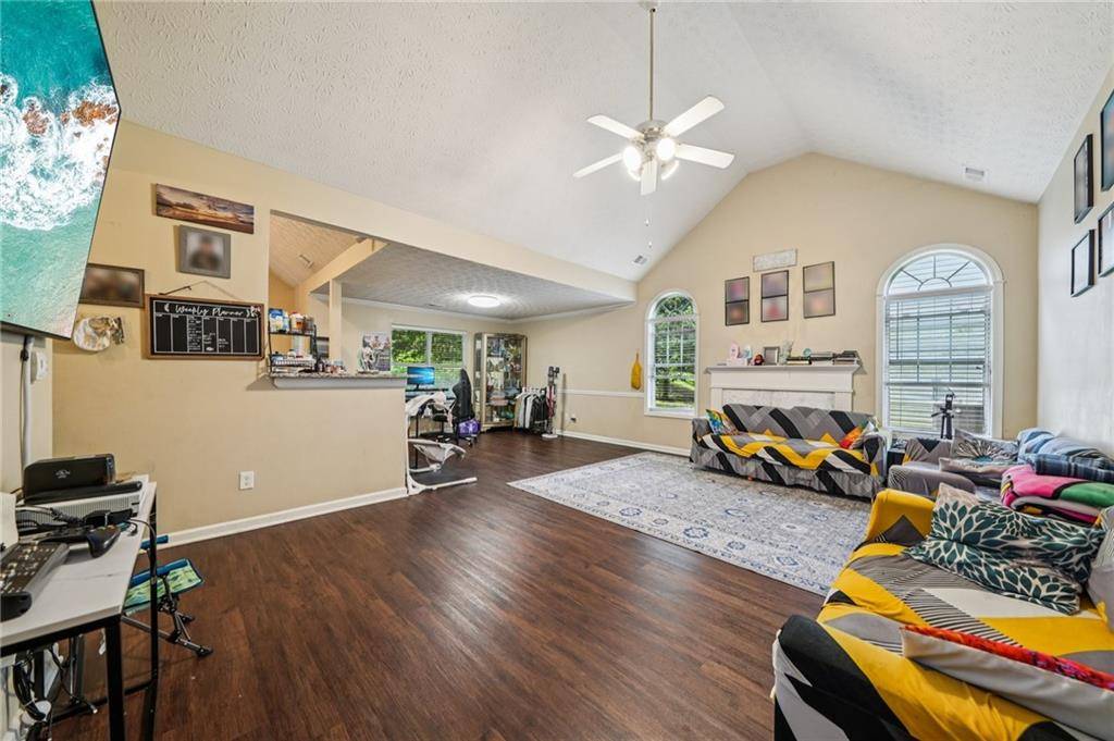 Stone Mountain, GA 30083,876 Ashton Oak CIR