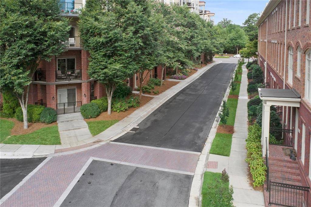 Atlanta, GA 30339,200 River Vista DR #208