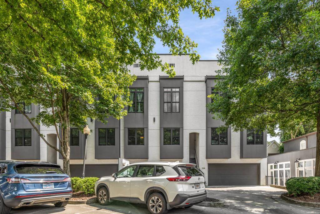 Atlanta, GA 30306,675 Greenwood AVE #125