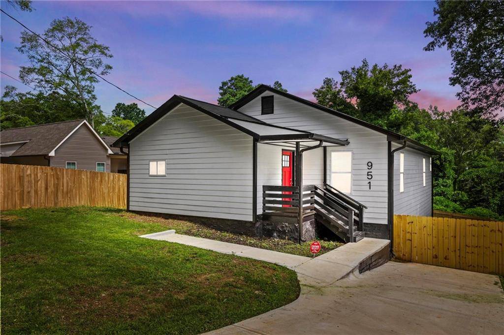 Atlanta, GA 30344,951 Reed AVE
