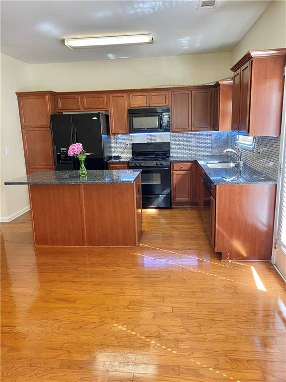 Norcross, GA 30093,1415 commercial ct CT SW