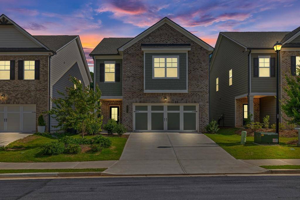 Oakwood, GA 30566,5252 Fox Den RD