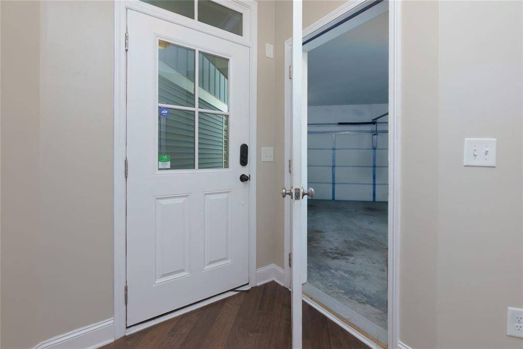 Smyrna, GA 30080,569 Mirrormont DR SE