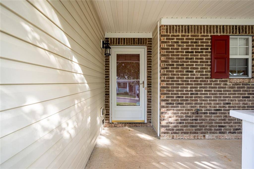 Woodstock, GA 30188,401 Red Coat LN