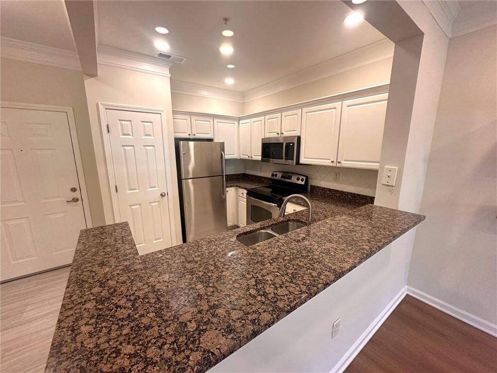Atlanta, GA 30329,1110 Westchester RDG NE