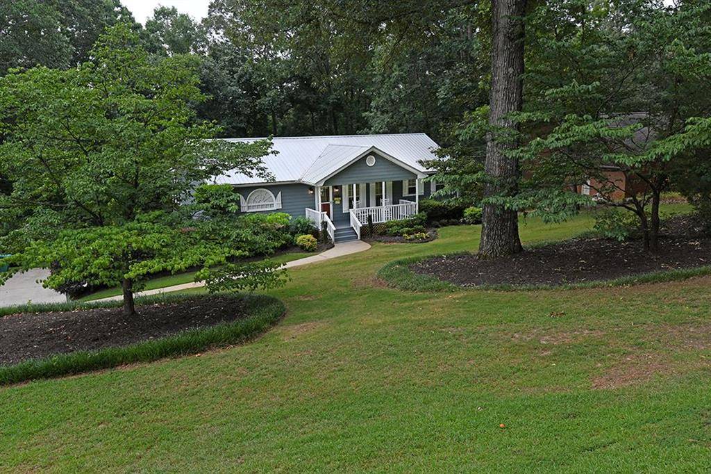 Lavonia, GA 30553,280 LAKE CLUB CIR
