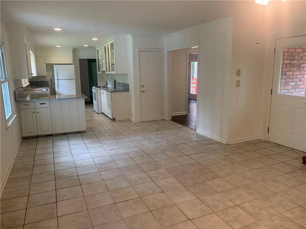 Atlanta, GA 30329,2380 Clairmont RD NE
