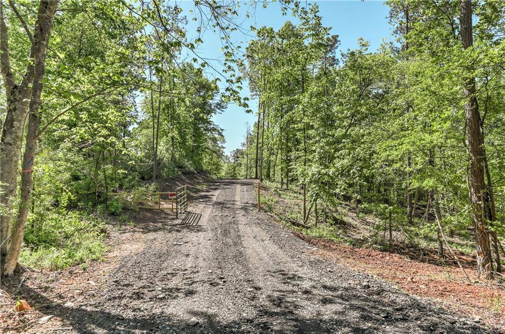 Canton, GA 30114,932 Land RD
