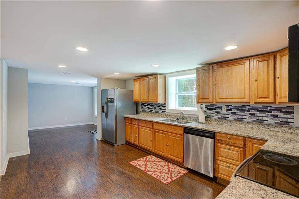 Fairburn, GA 30213,174 Rivertown RD