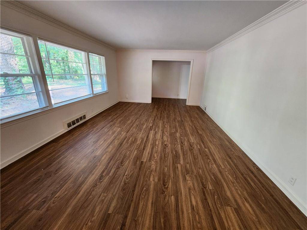 Atlanta, GA 30329,2294 Clairmont RD NE