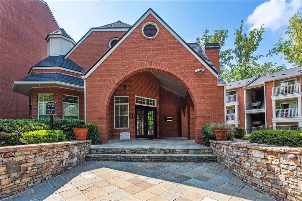 Atlanta, GA 30342,4100 Chastain Park CT NE