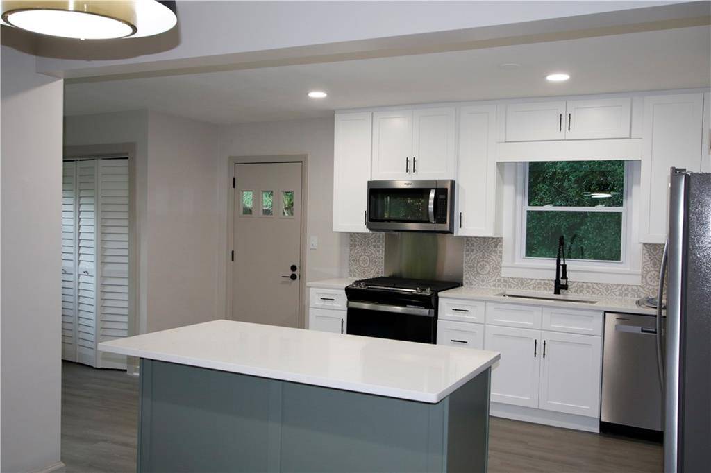 Decatur, GA 30032,2926 Monterey DR