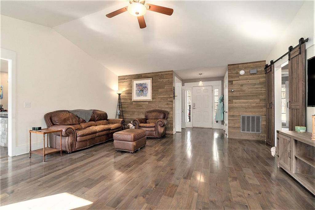 Powder Springs, GA 30127,675 Mayes