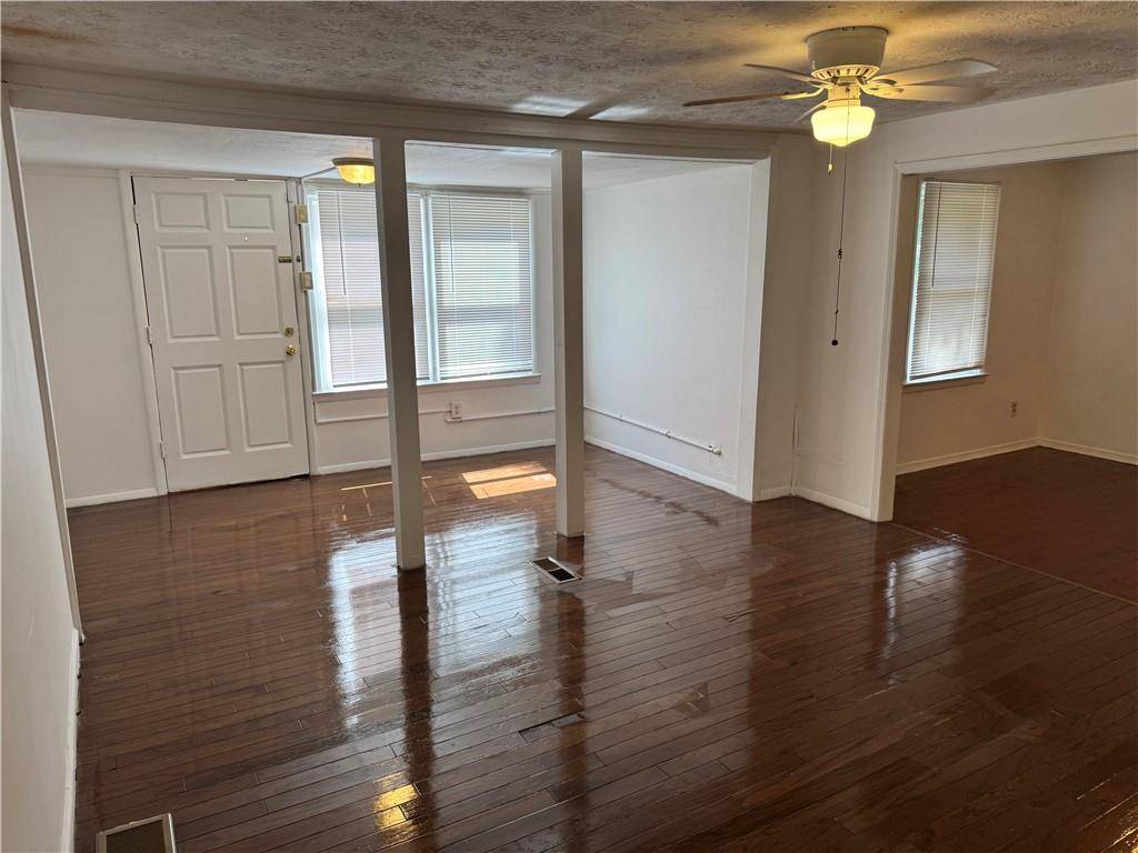 Riverdale, GA 30274,6261 Pinegrove RD
