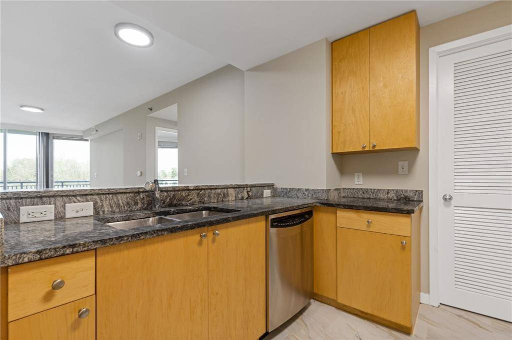 Atlanta, GA 30326,3338 Peachtree RD #APT 403