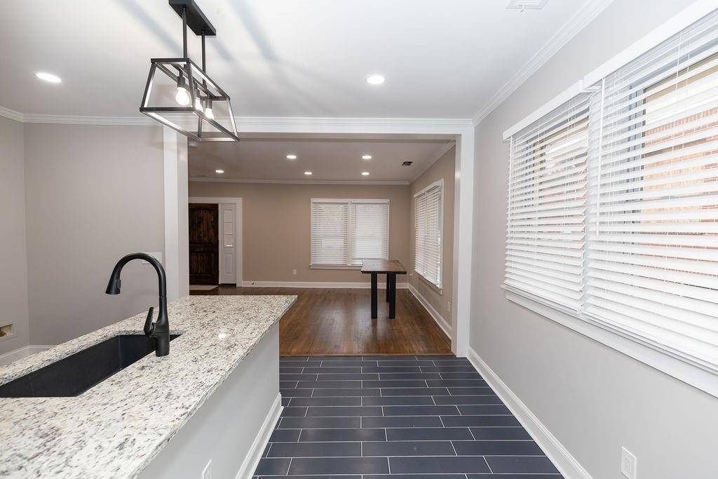 Atlanta, GA 30310,1174 Donnelly AVE SW