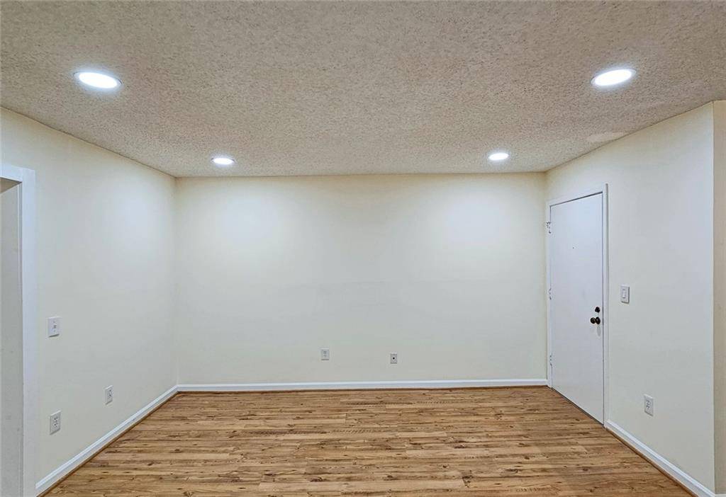 Atlanta, GA 30327,47 Monet CT NW #47