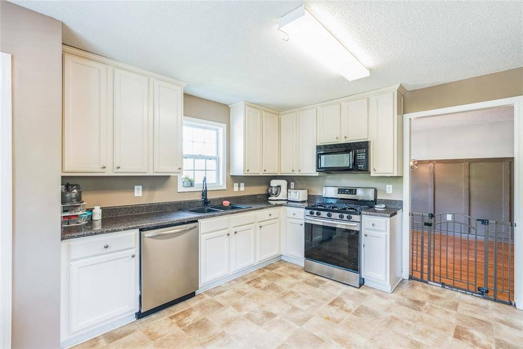 Cartersville, GA 30121,30 Freedom DR NE