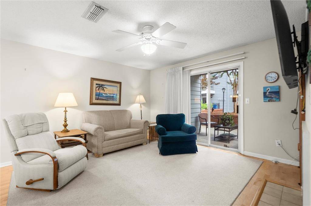 Sandy Springs, GA 30328,620 Granville CT