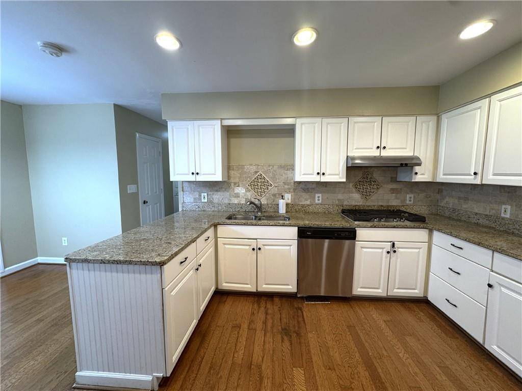 Atlanta, GA 30338,5338 Roberts DR