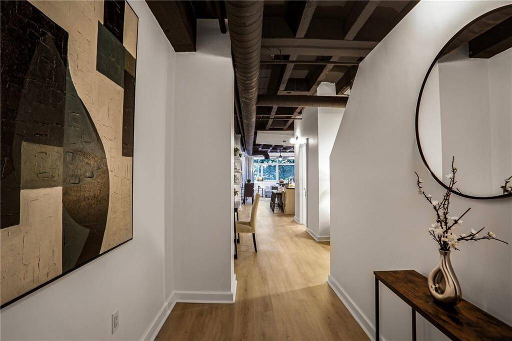 Atlanta, GA 30308,805 Peachtree ST NE #214