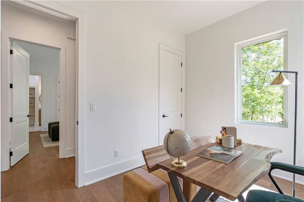Roswell, GA 30075,135 Cedarwood LN