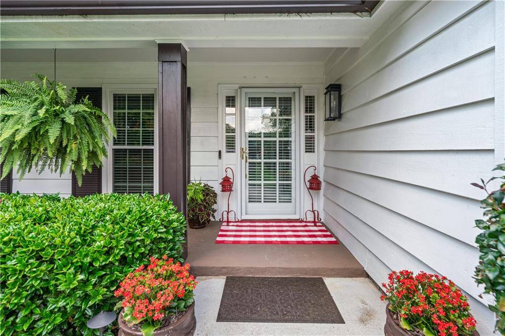 Roswell, GA 30076,200 Bent Grass DR