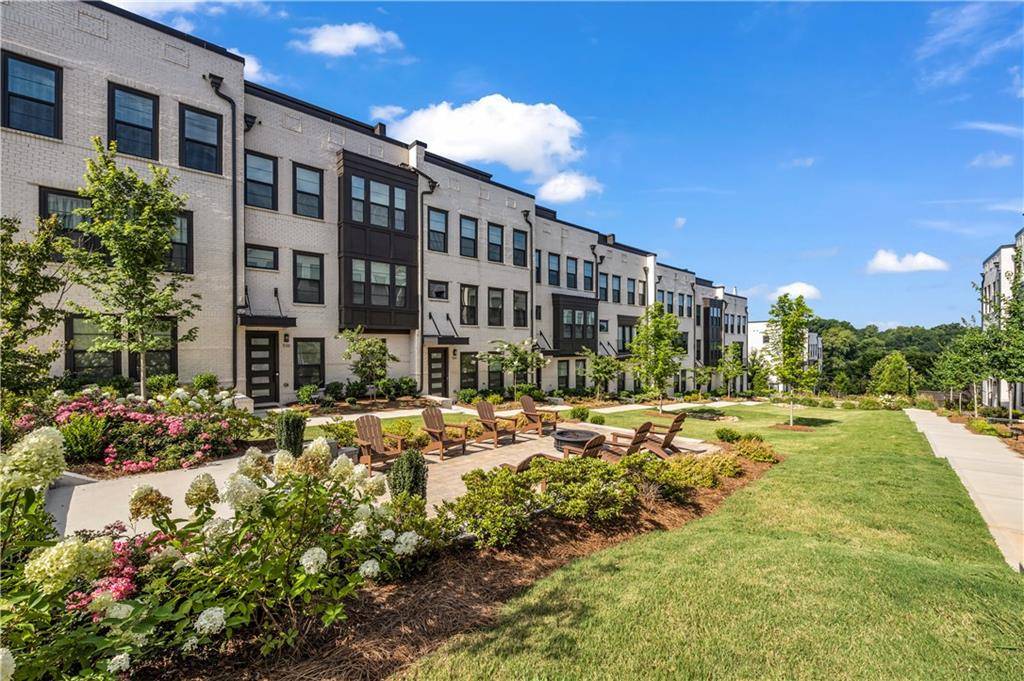 Atlanta, GA 30318,552 Ember LN