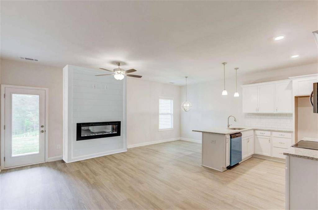 Lula, GA 30554,6377 Pine Station Drive