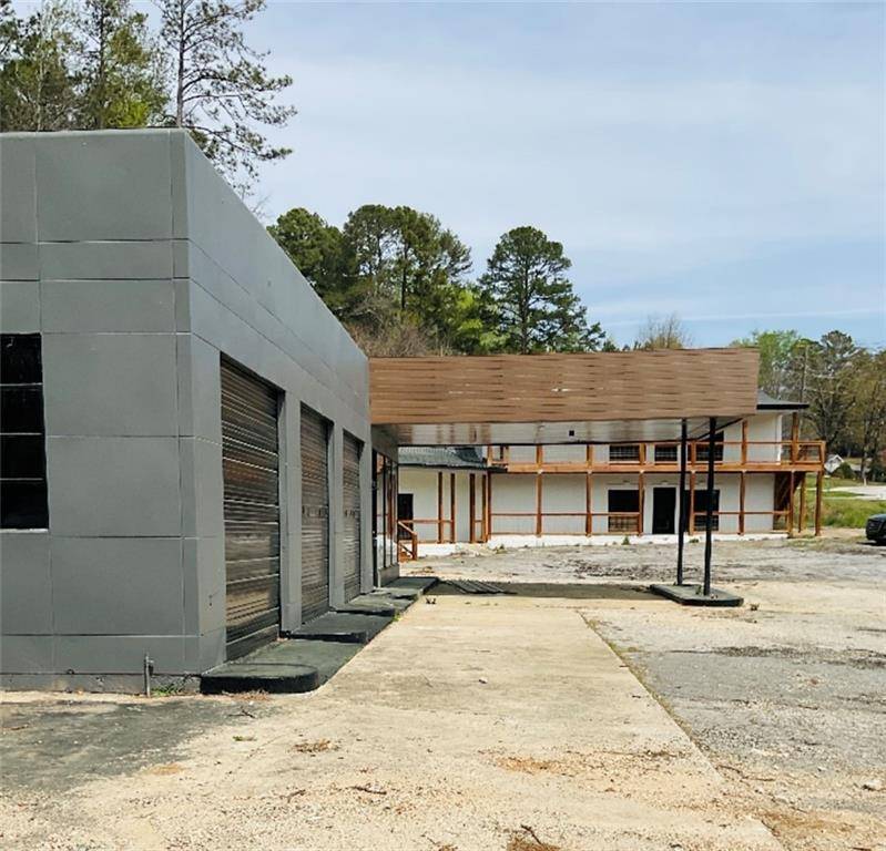 Dallas, GA 30132,503 W Memorial DR