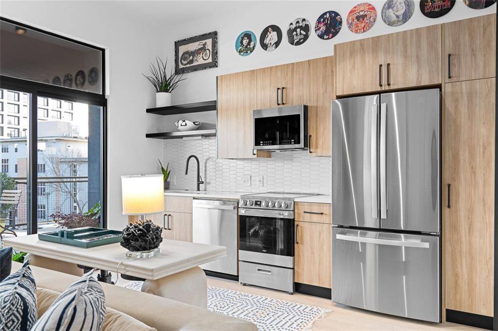 Atlanta, GA 30308,567 Ponce de Leon AVE NE #419