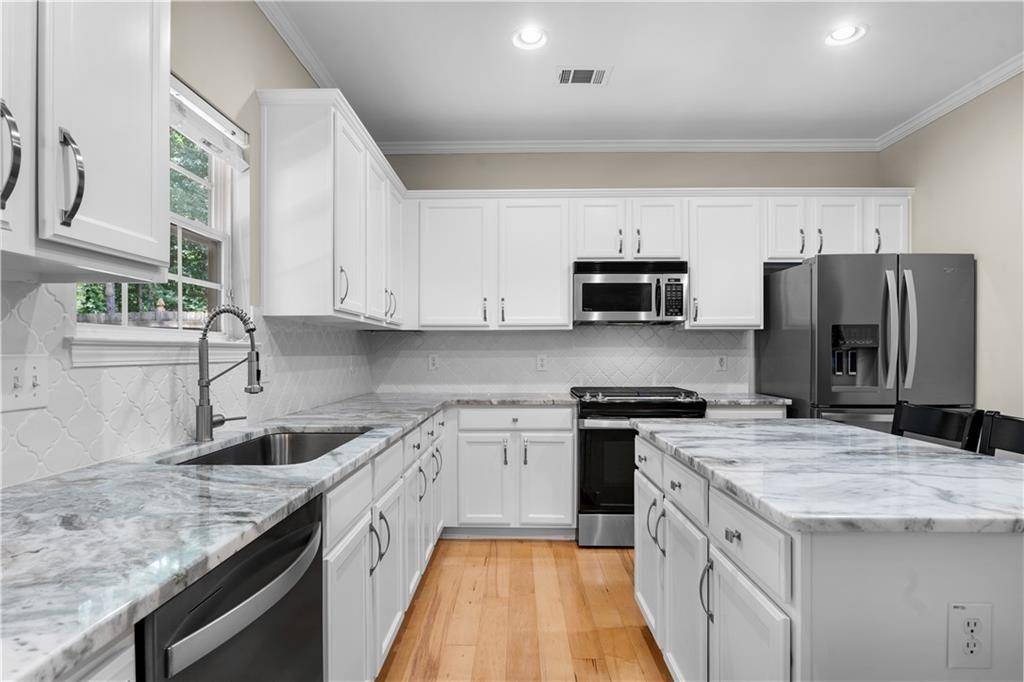 Woodstock, GA 30188,435 Highlands LOOP