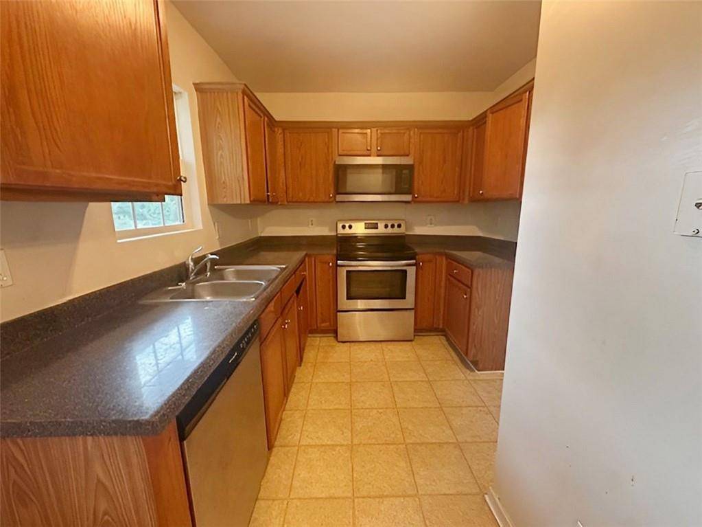 Monroe, GA 30655,627 Mill Stone BLF #B
