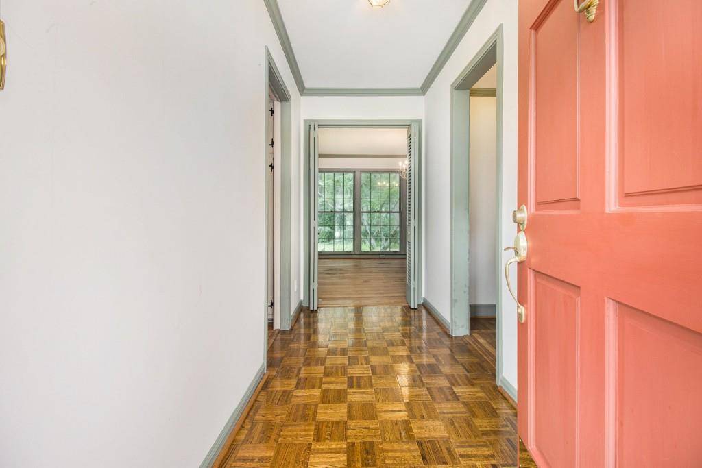Atlanta, GA 30345,2202 Lebaron DR NE