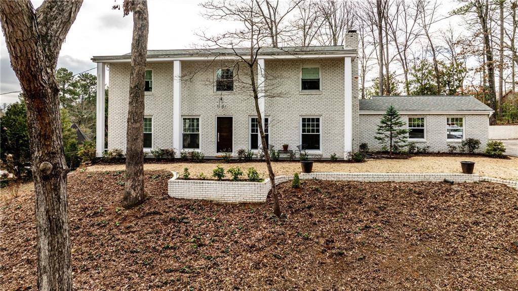 Atlanta, GA 30328,800 Glenairy DR