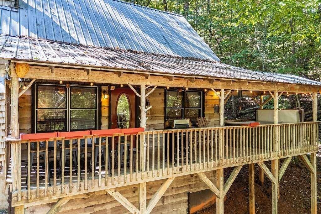 Dahlonega, GA 30533,366 Beaver Dam RD