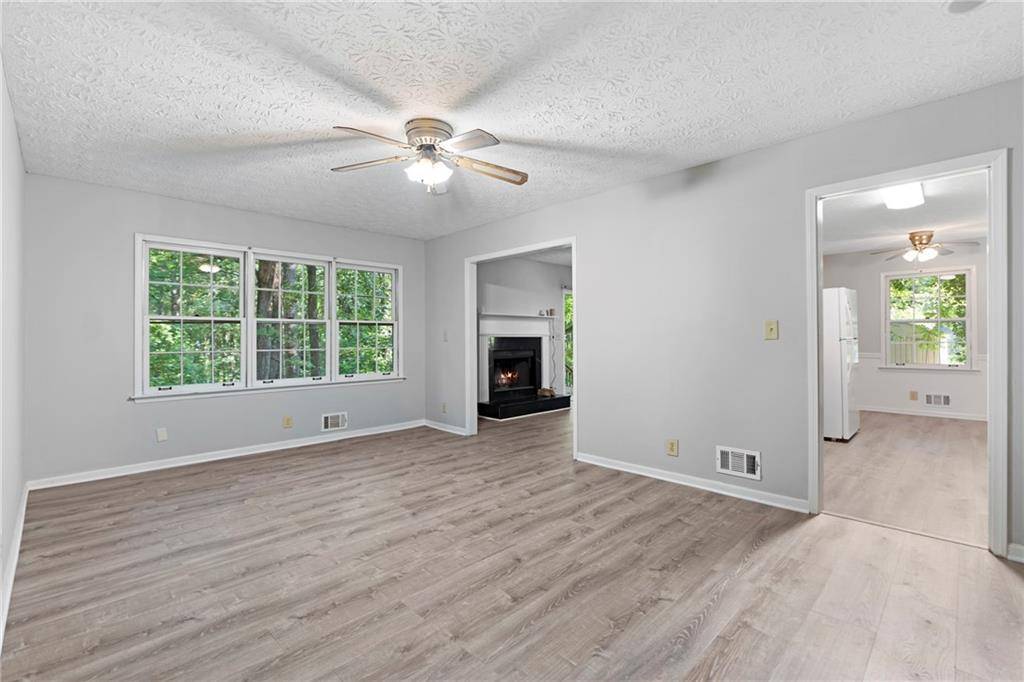 Stockbridge, GA 30281,260 Pinehurst DR