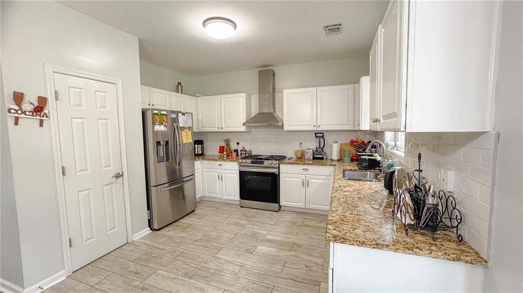 Buford, GA 30519,2144 Beacon Crest DR