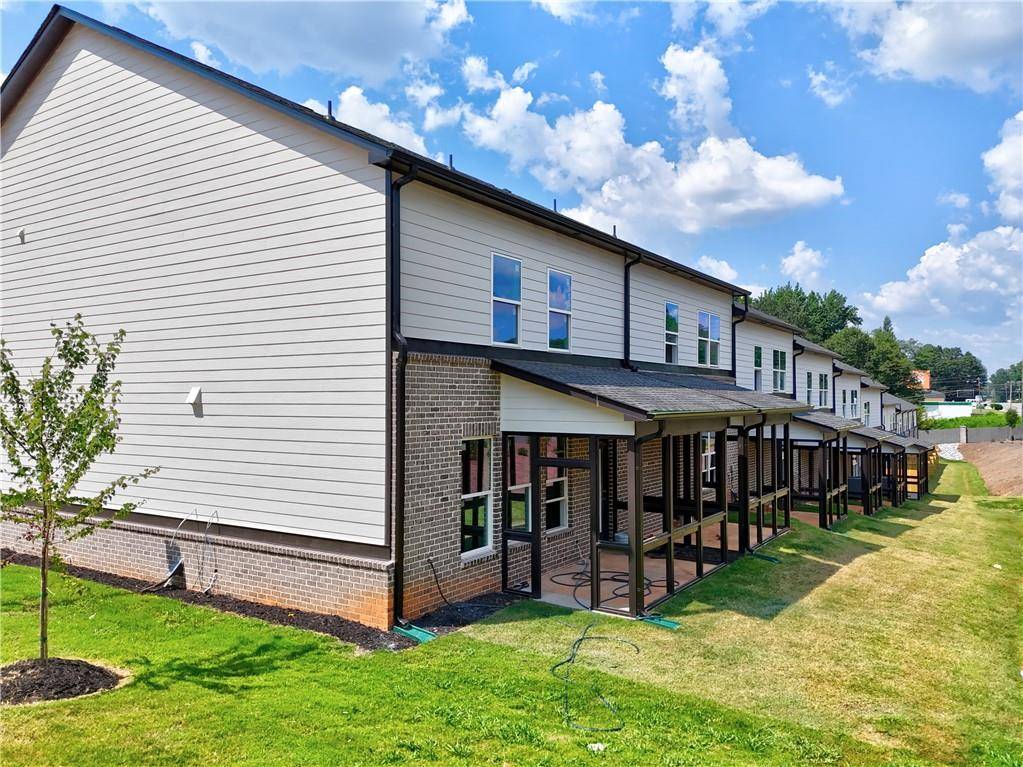 Tucker, GA 30084,5730 Urban Village WAY #12