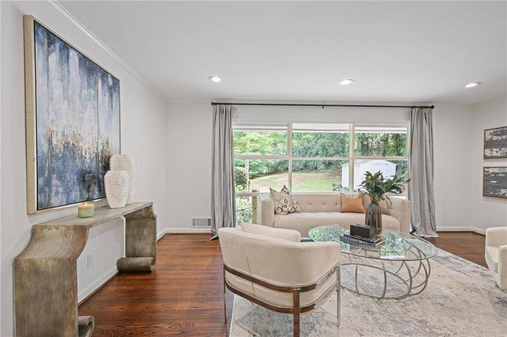 Atlanta, GA 30327,2800 Mornington DR NW